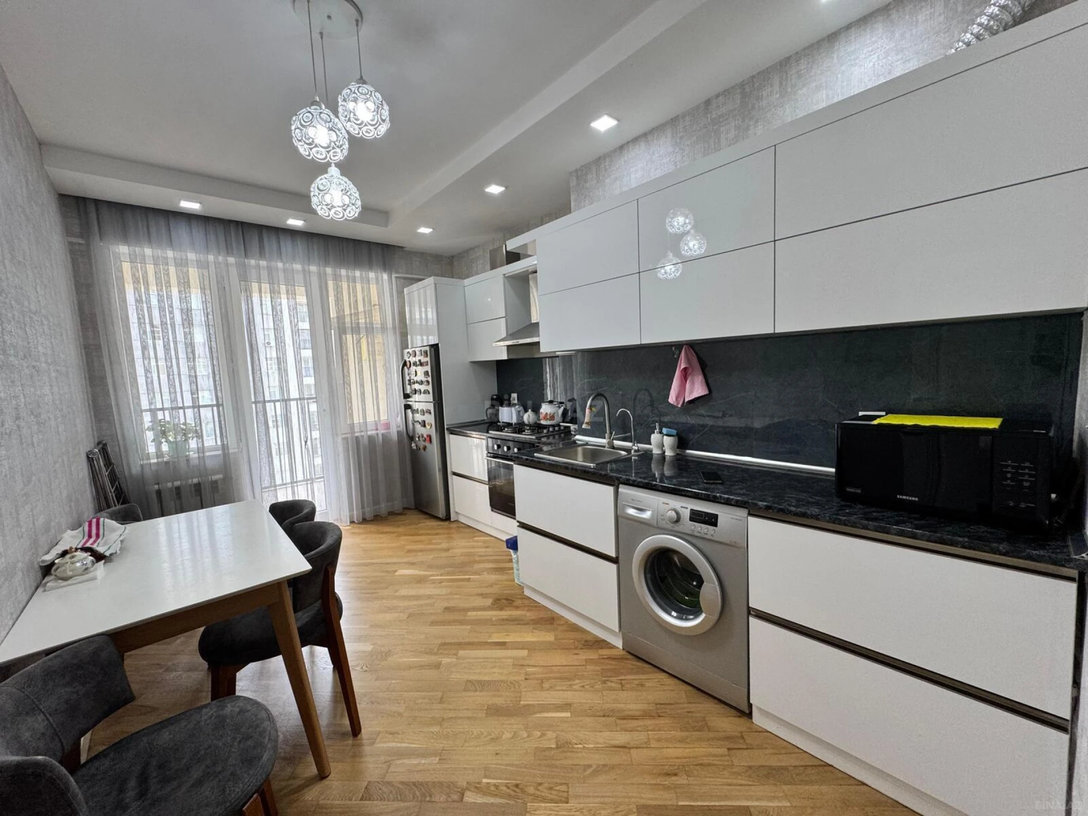 Satılır 3 otaqlı mənzil 90 m²