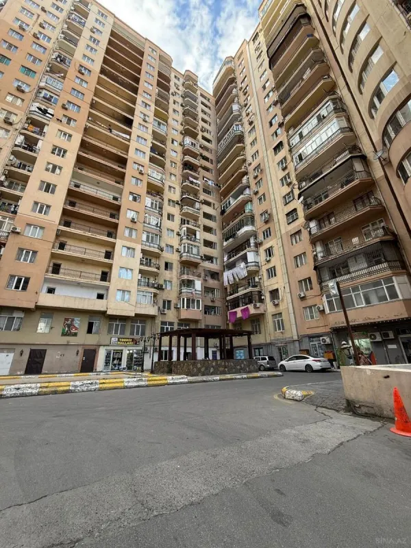 Satılır 2 otaqlı mənzil 60 m²