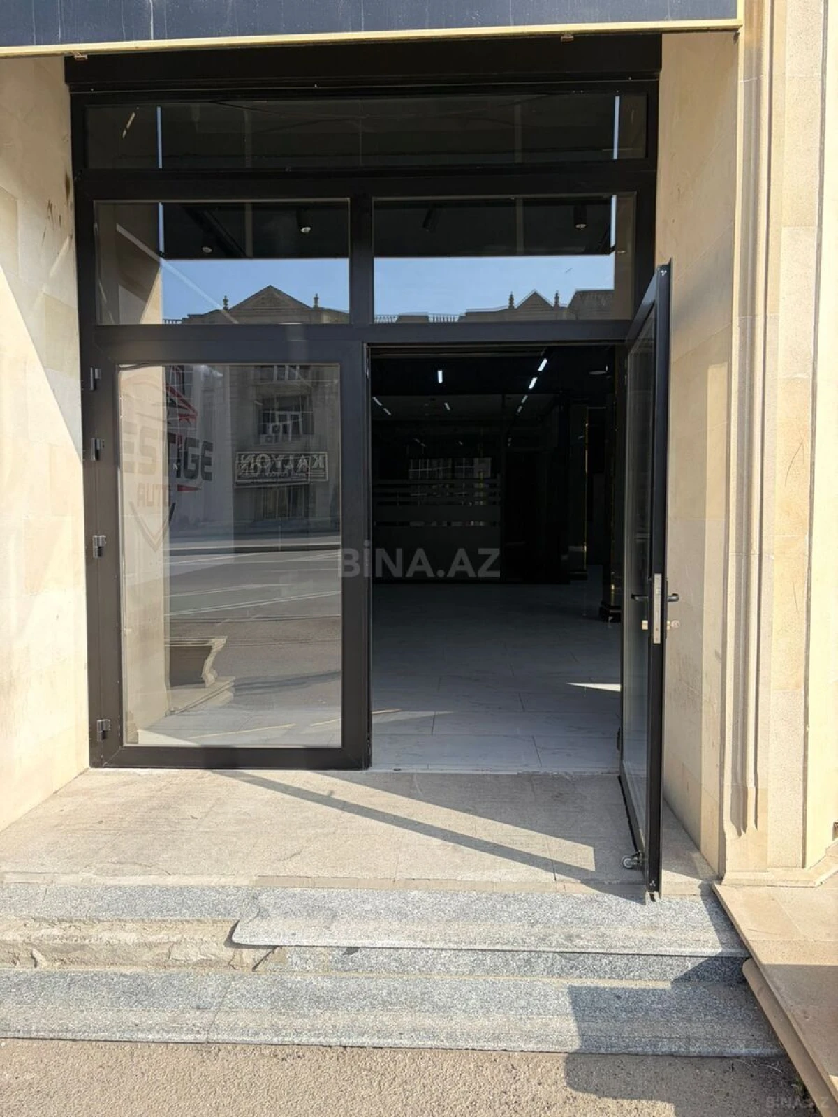 Kirayə verilir obyekt 630 m²