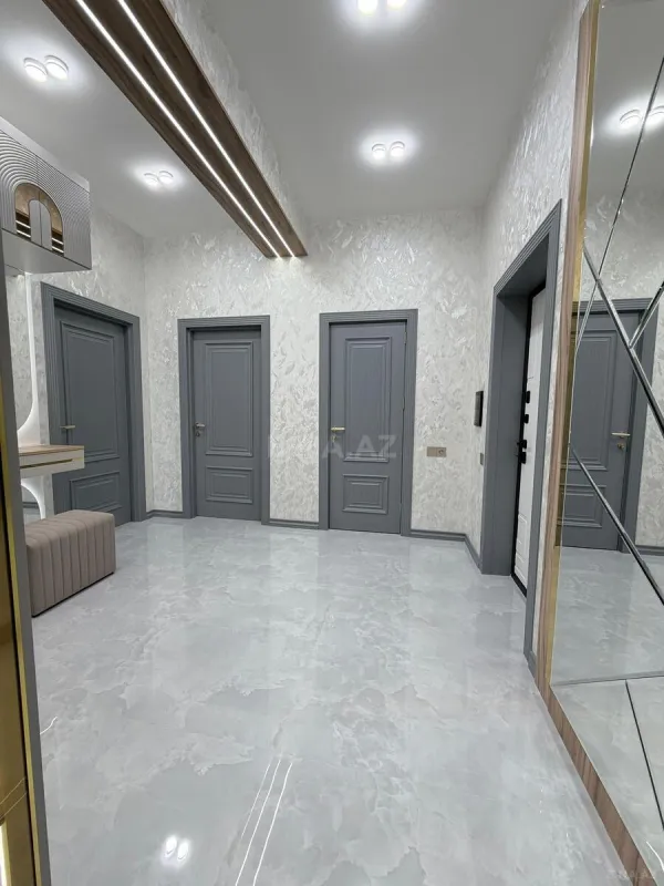 Satılır 3 otaqlı mənzil 97 m²