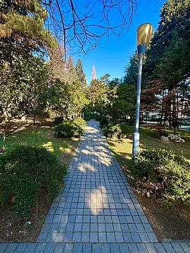 Satılır 5 otaqlı mənzil 150 m²