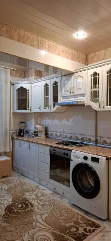 Satılır 5 otaqlı mənzil 150 m²