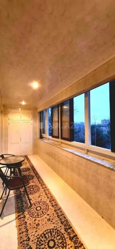 Satılır 5 otaqlı mənzil 150 m²