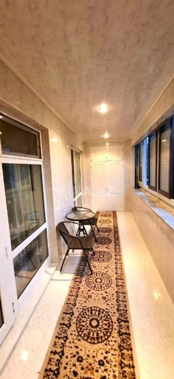 Satılır 5 otaqlı mənzil 150 m²