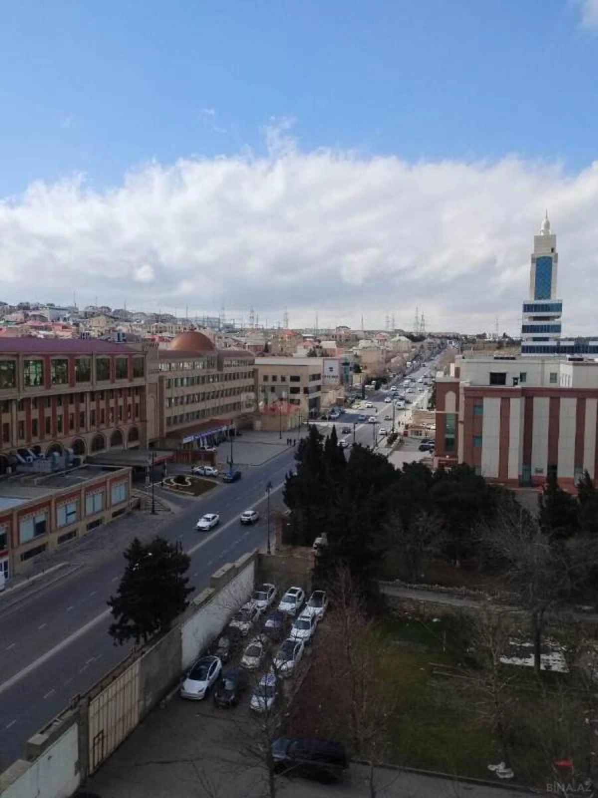 Satılır 3 otaqlı mənzil 136 m²