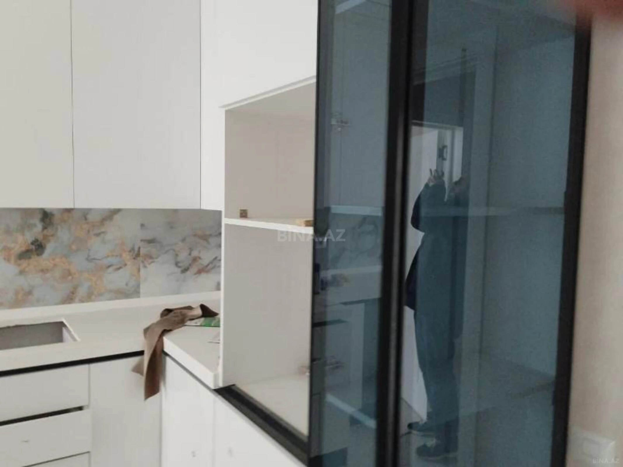 Satılır 3 otaqlı mənzil 136 m²