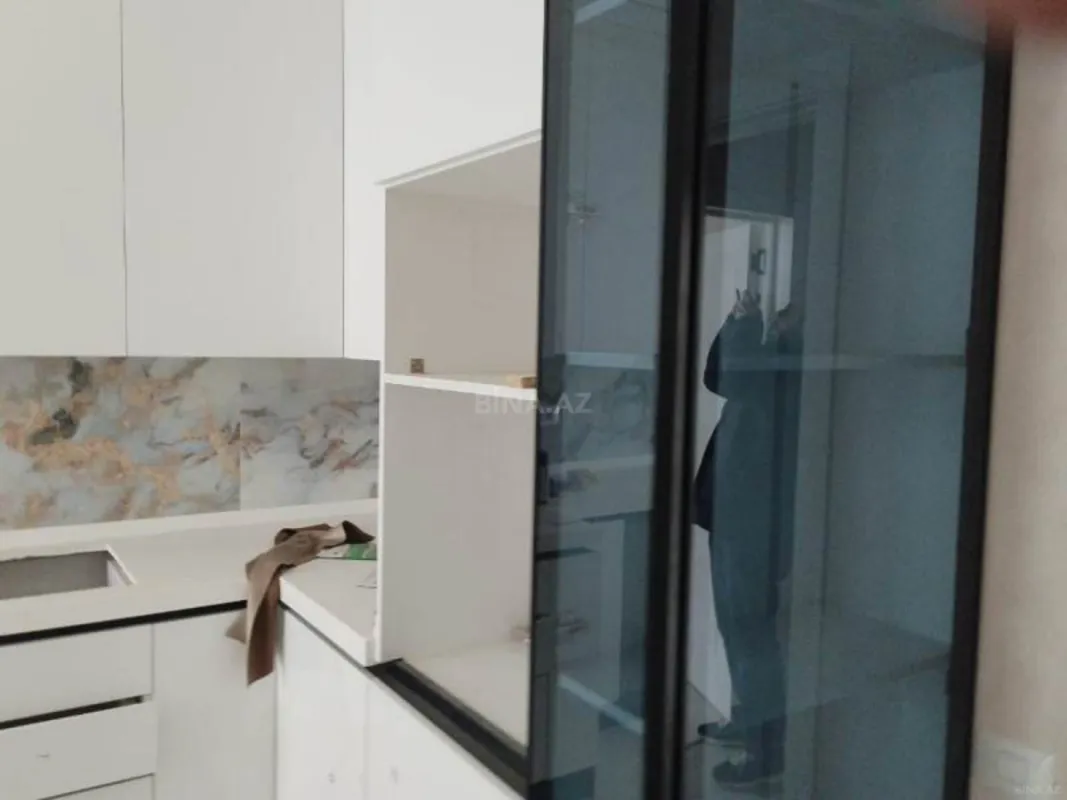 Satılır 3 otaqlı mənzil 136 m²