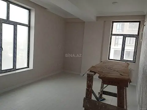 Satılır 3 otaqlı mənzil 136 m²