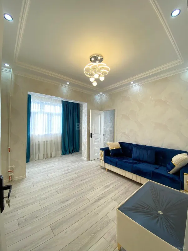 Satılır 2 otaqlı mənzil 45 m²
