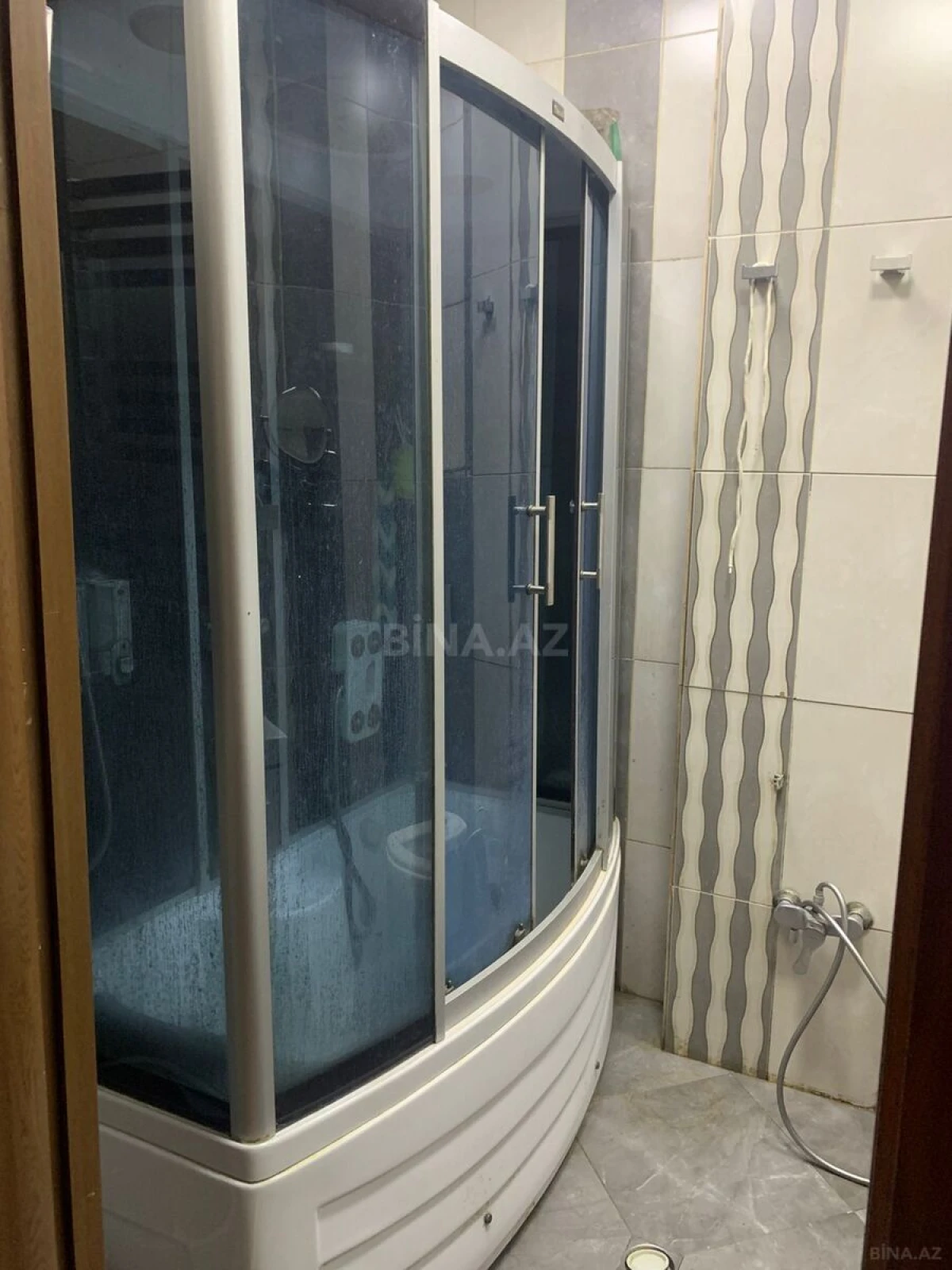 Kirayə verilir 4 otaqlı mənzil 110 m²