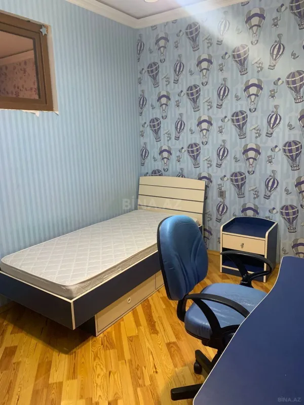 Kirayə verilir 4 otaqlı mənzil 110 m²