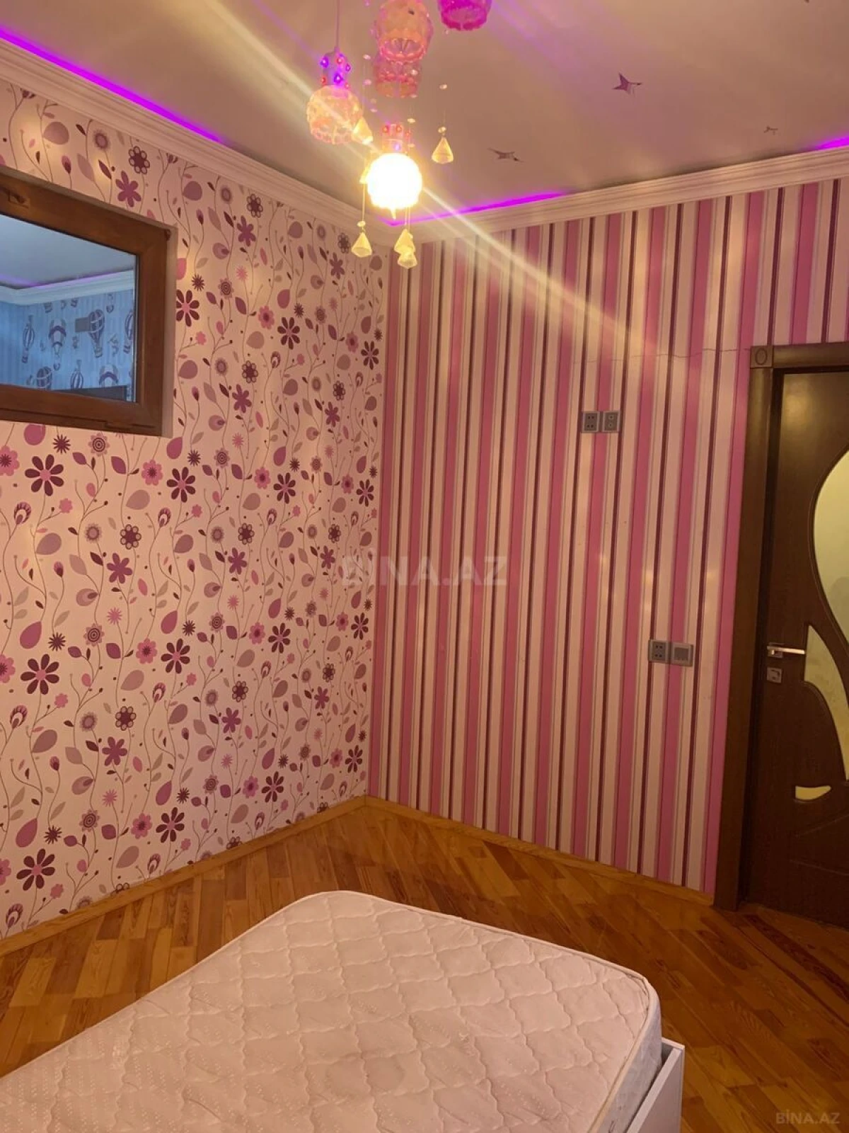 Kirayə verilir 4 otaqlı mənzil 110 m²