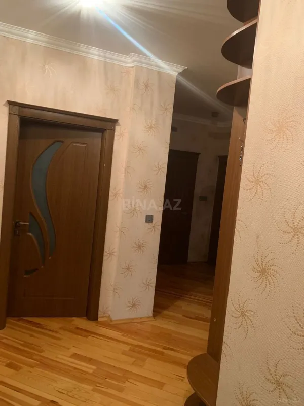 Kirayə verilir 4 otaqlı mənzil 110 m²