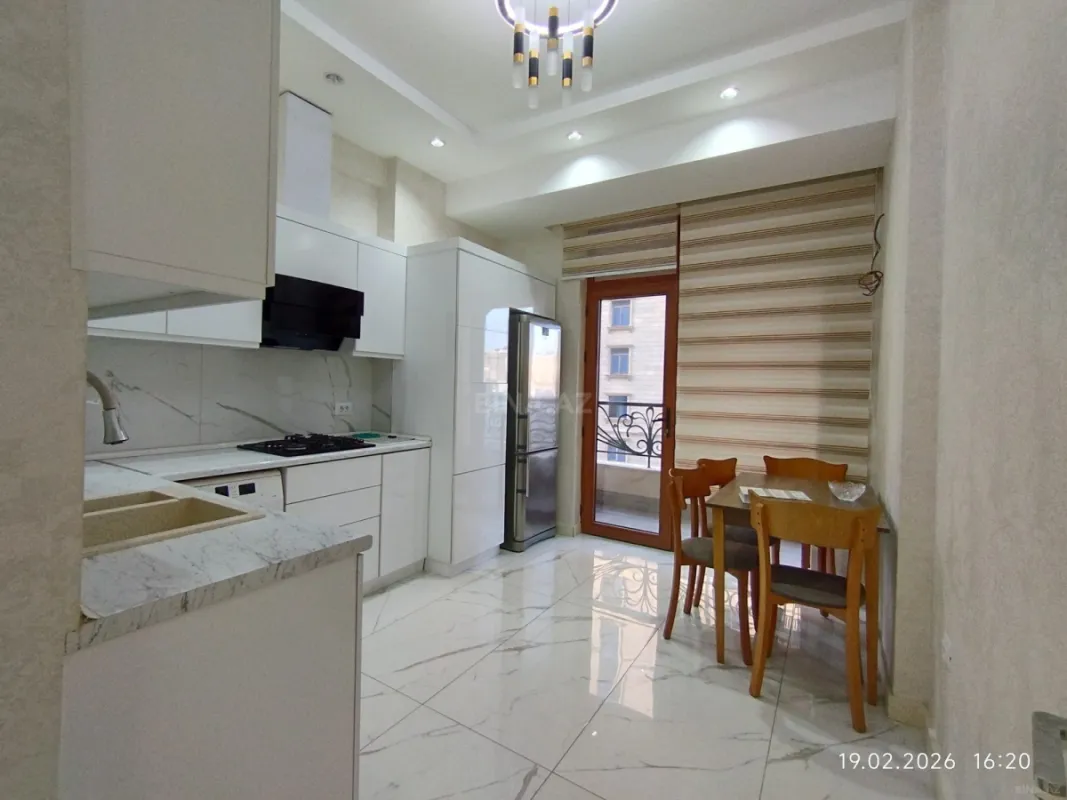 Kirayə verilir 2 otaqlı mənzil 84 m²
