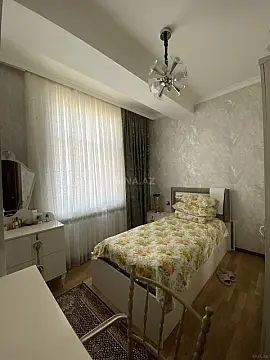 Satılır 4 otaqlı mənzil 107 m²