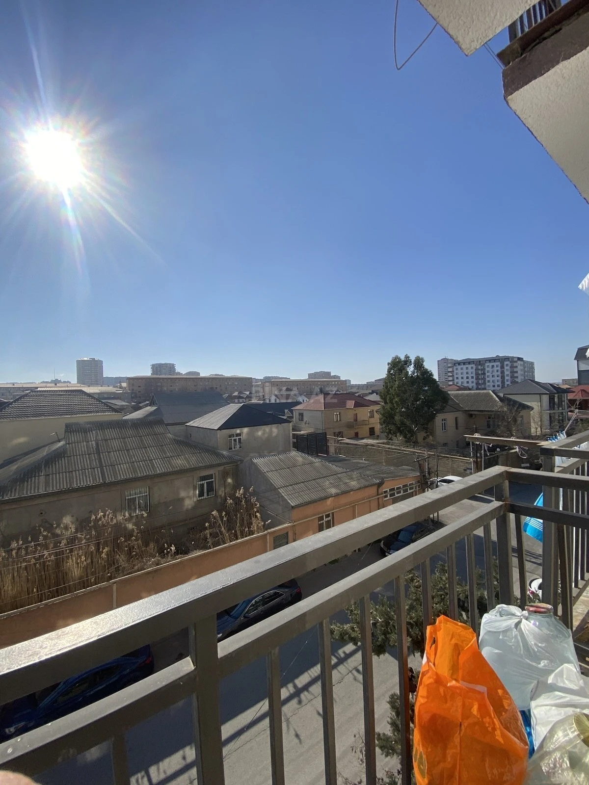 Satılır 4 otaqlı mənzil 107 m²