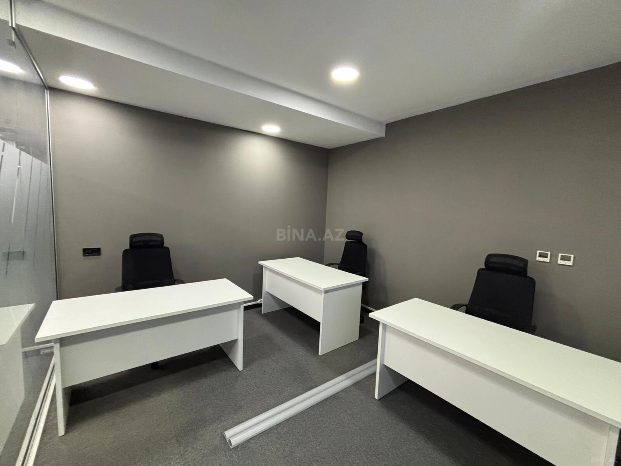 Kirayə verilir 2 otaqlı ofis 27 m²