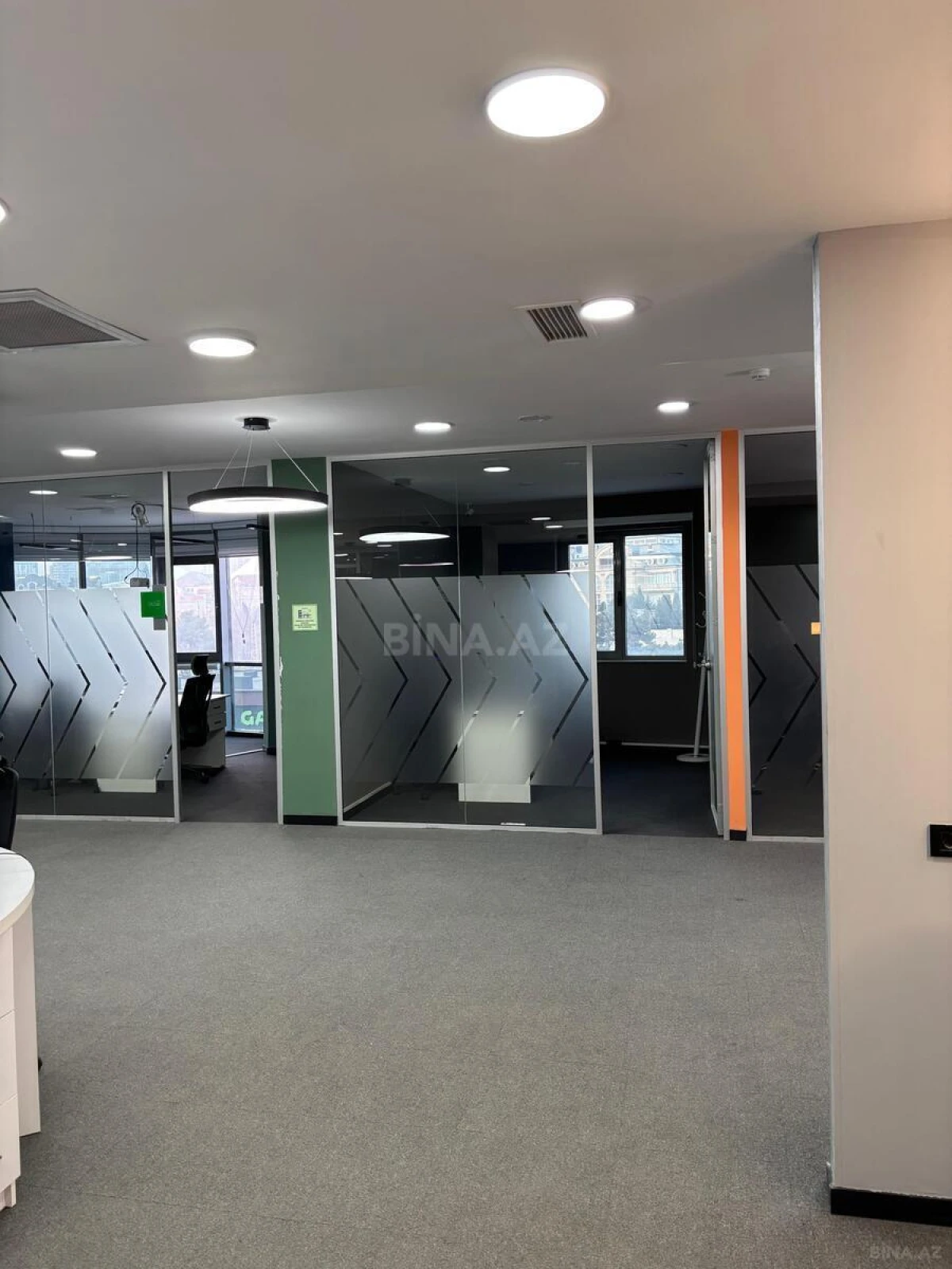 Kirayə verilir 2 otaqlı ofis 27 m²