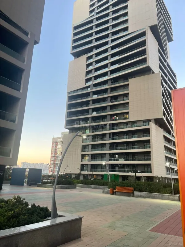 Satılır 3 otaqlı mənzil 110 m²