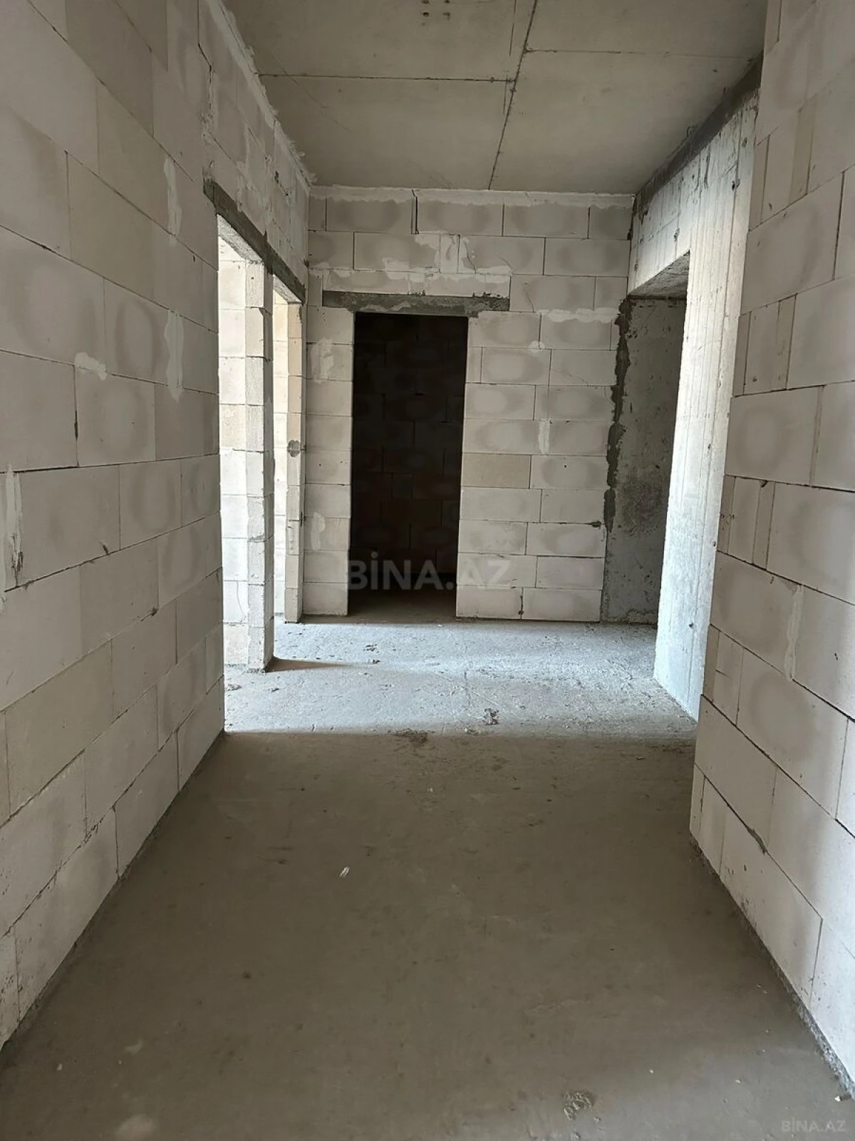 Satılır 3 otaqlı mənzil 110 m²