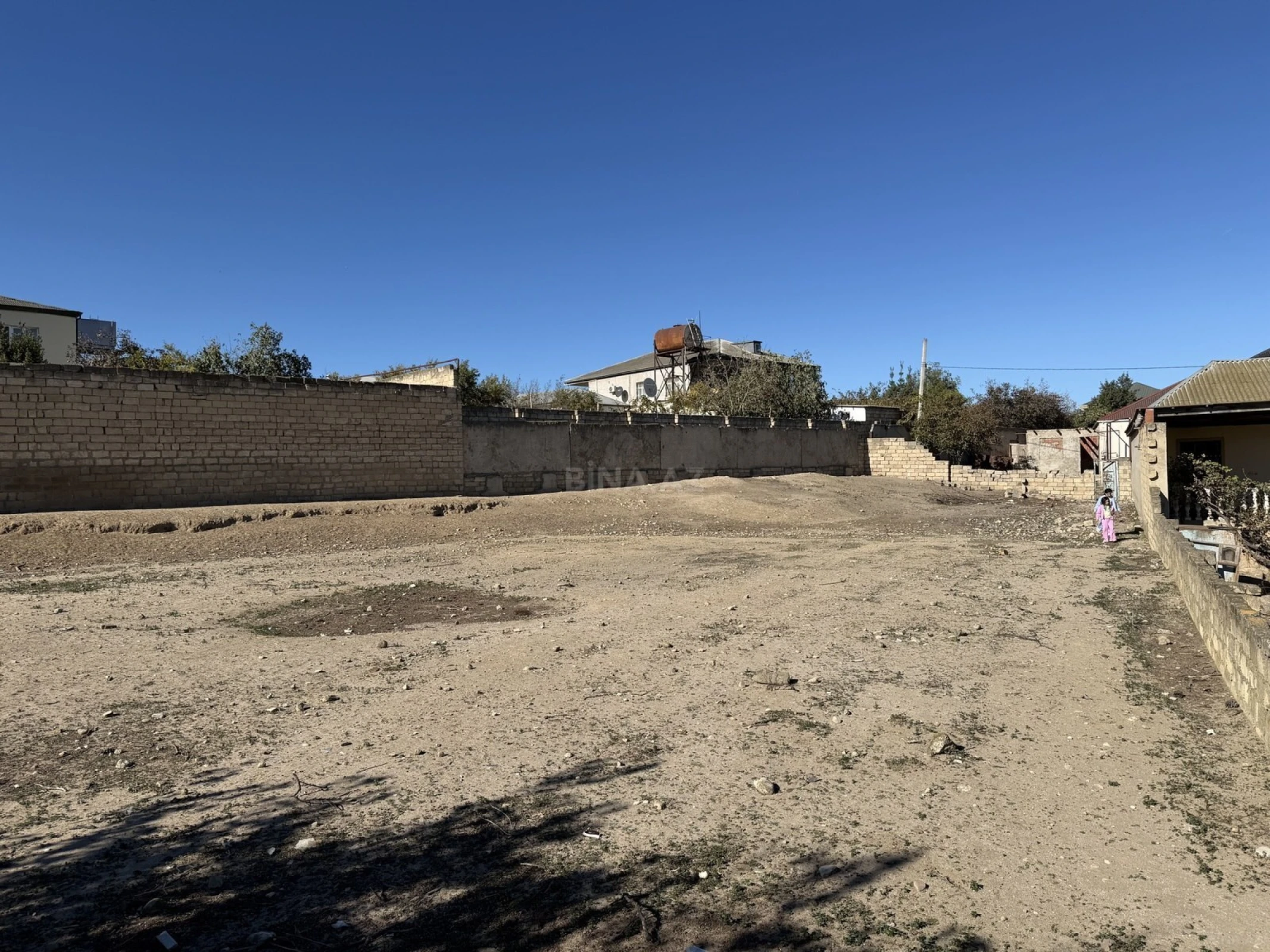 Satılır torpaq sahəsi 10 m²