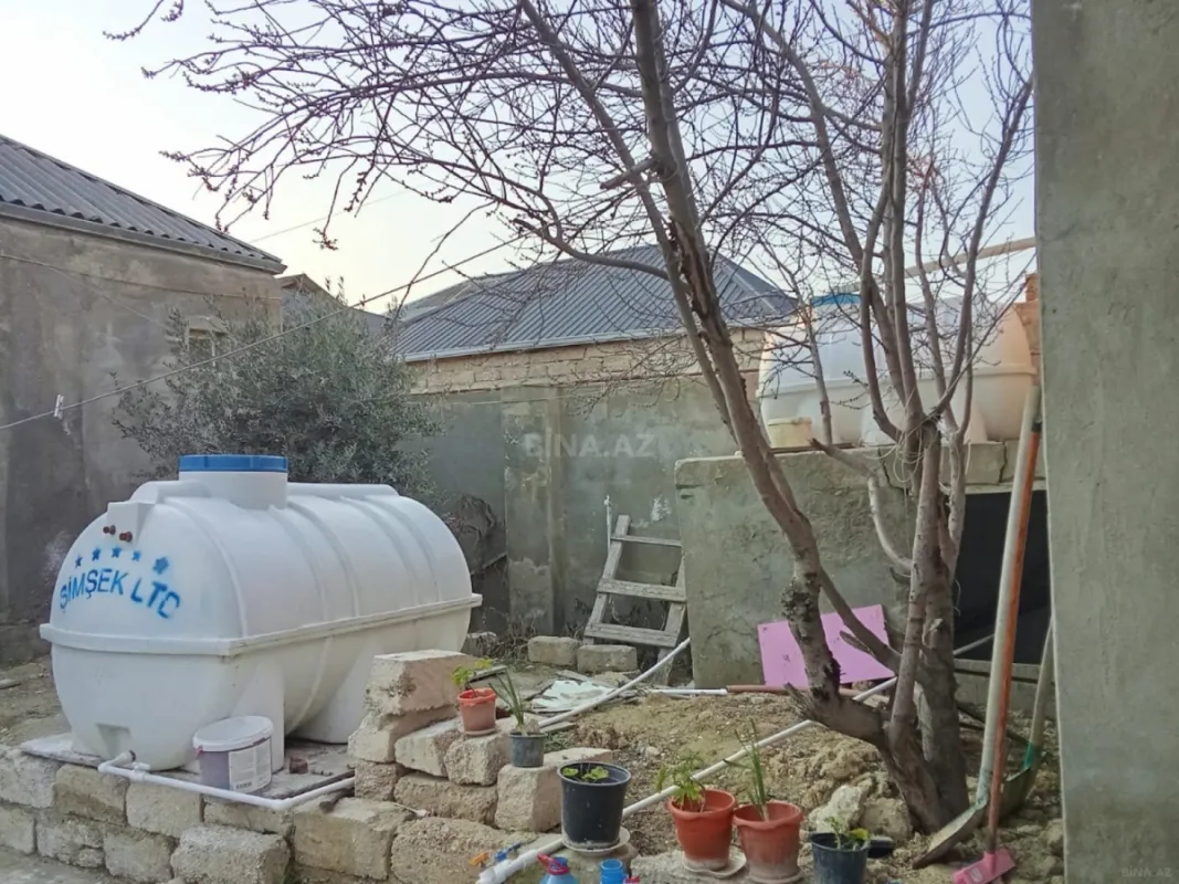 Satılır 3 otaqlı həyət evi 100 m²