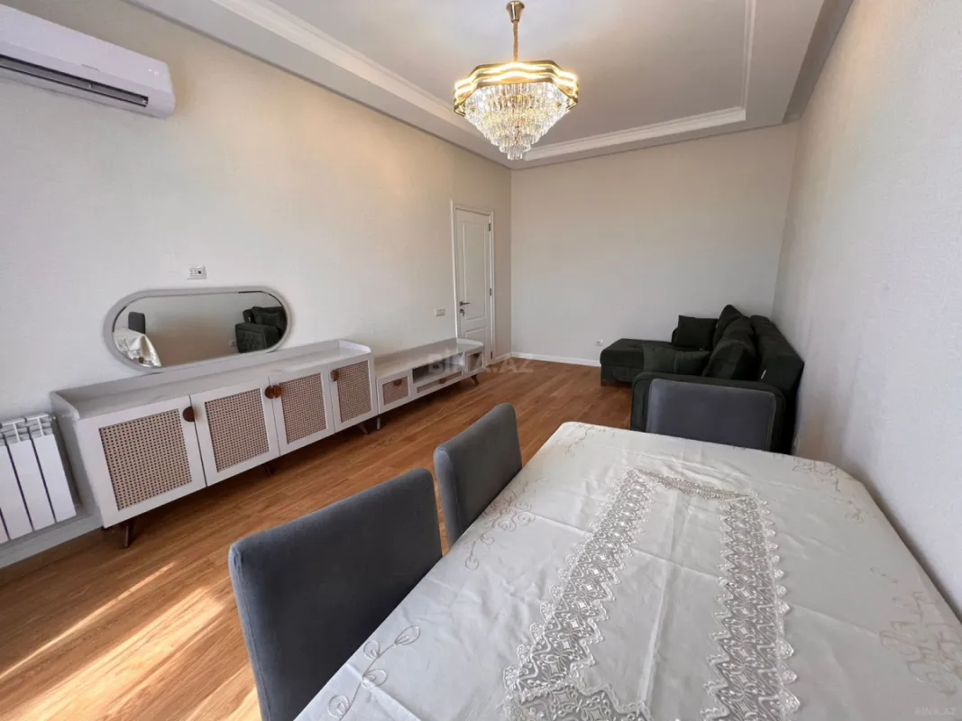 Kirayə verilir 2 otaqlı mənzil 70 m²