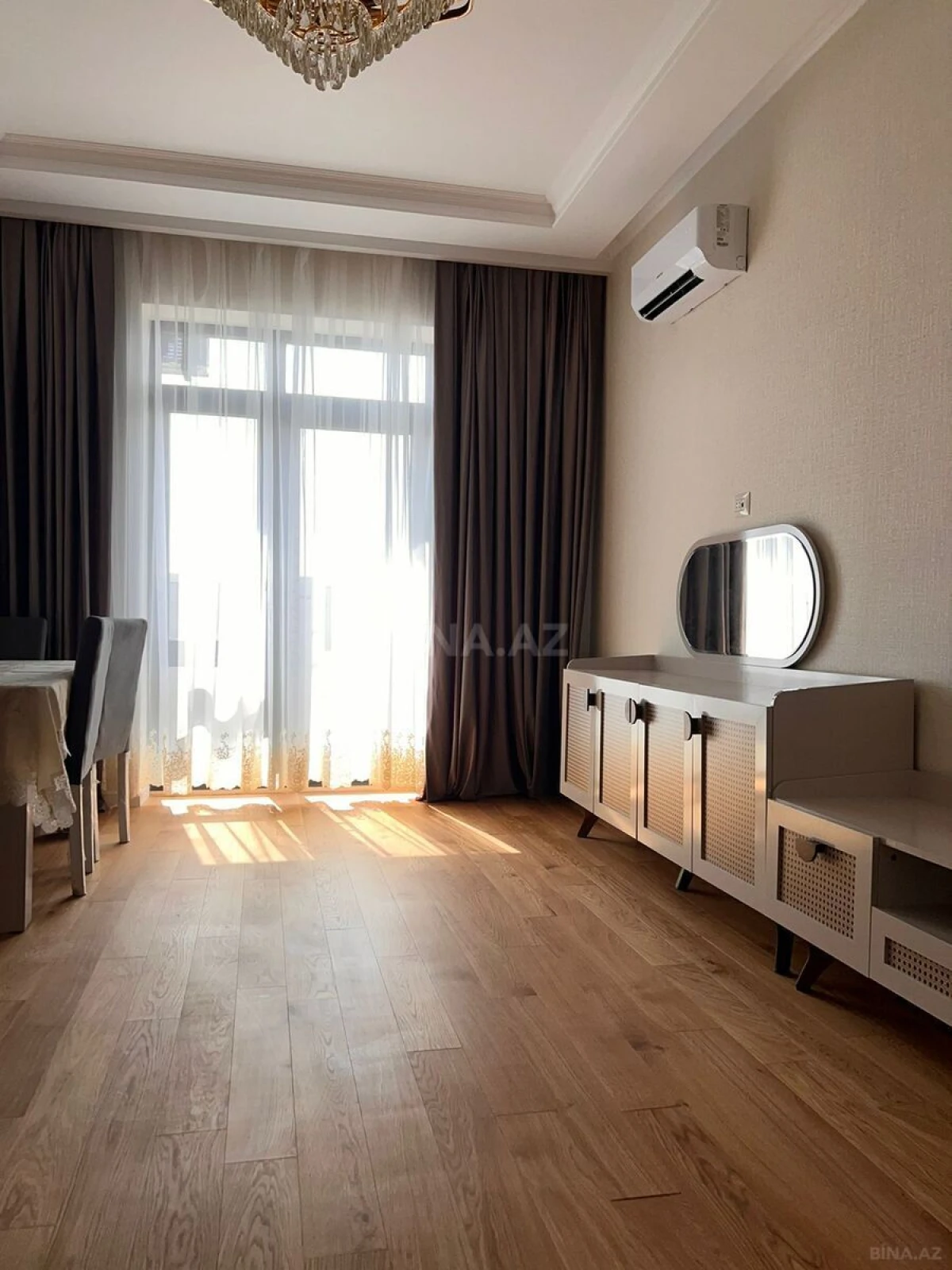 Kirayə verilir 2 otaqlı mənzil 70 m²