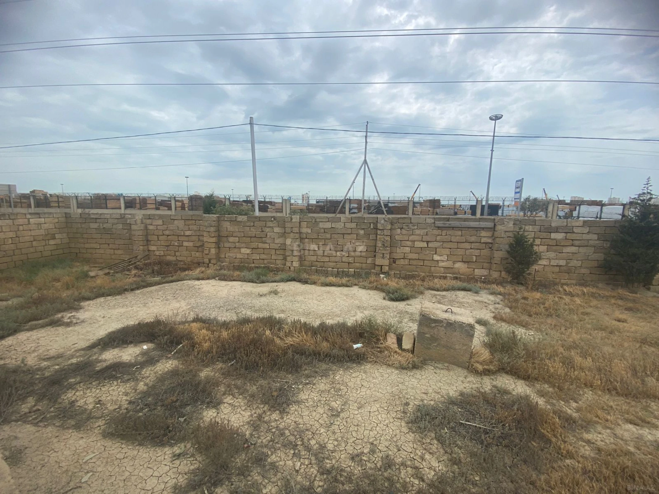 Satılır torpaq sahəsi 100 m²