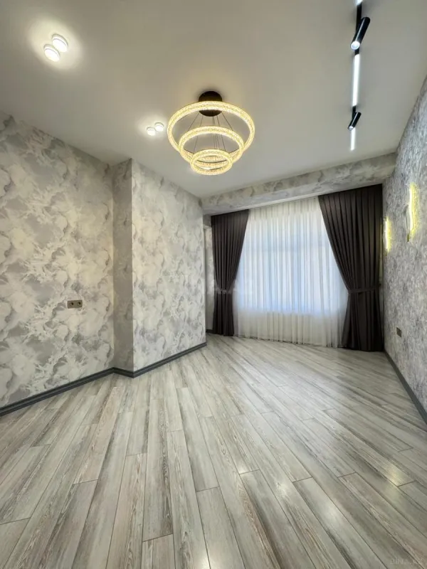 Satılır 3 otaqlı mənzil 96 m²