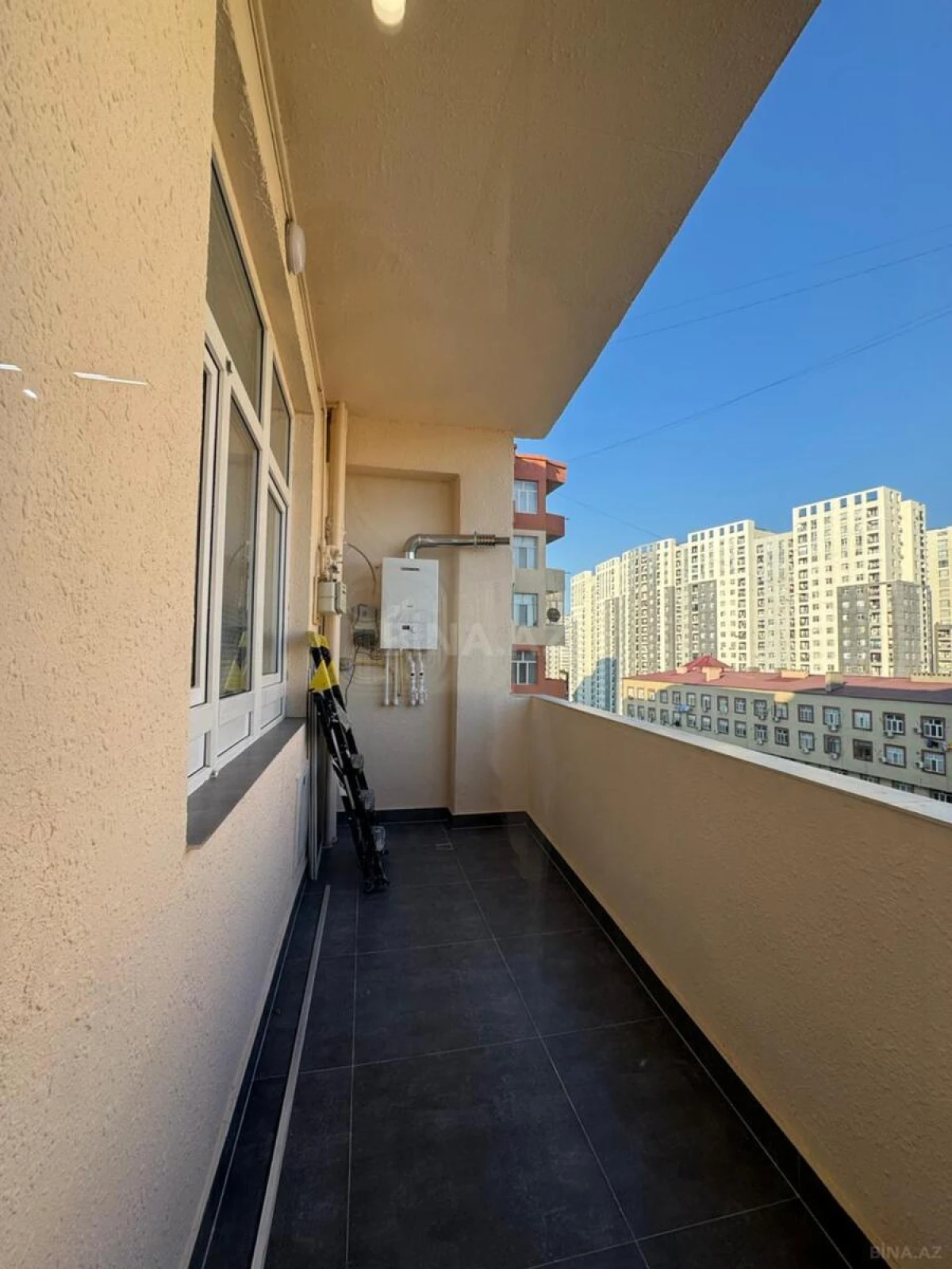 Satılır 3 otaqlı mənzil 96 m²