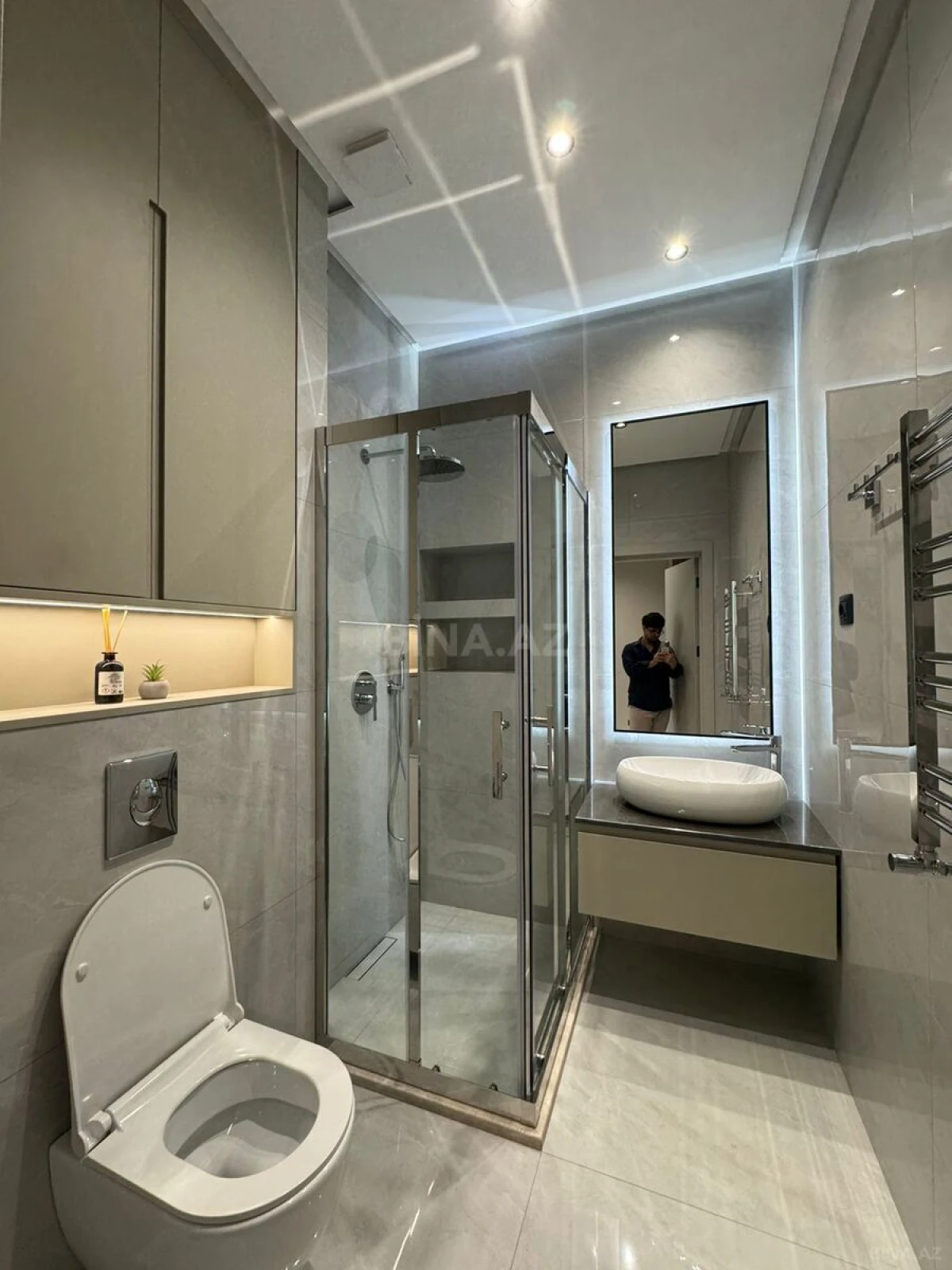 Satılır 2 otaqlı mənzil 100 m²