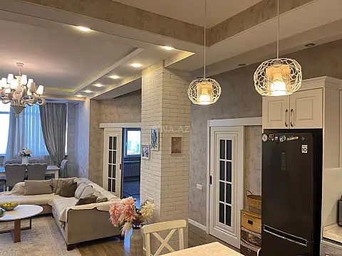 Satılır 4 otaqlı mənzil 95 m²
