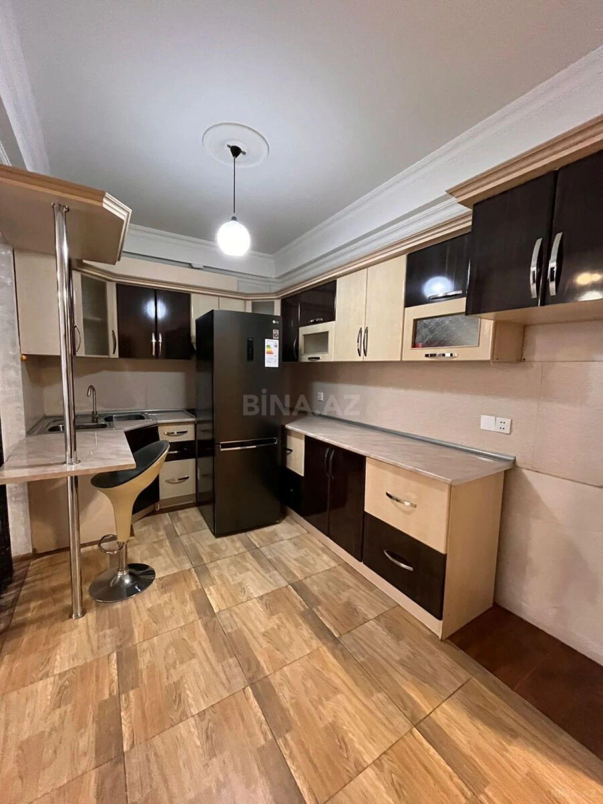 Satılır 2 otaqlı mənzil 60 m²