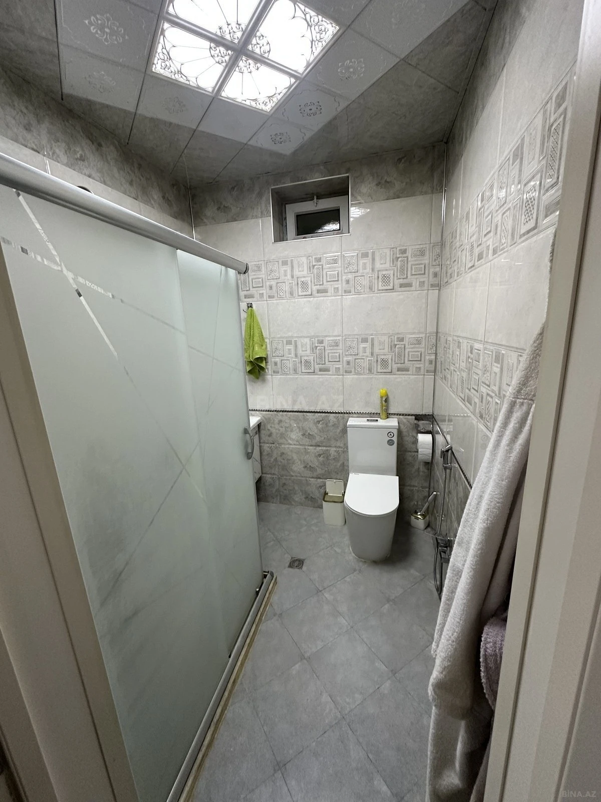 Satılır 7 otaqlı həyət evi 198 m²