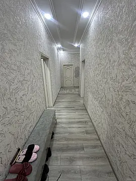 Satılır 7 otaqlı həyət evi 198 m²