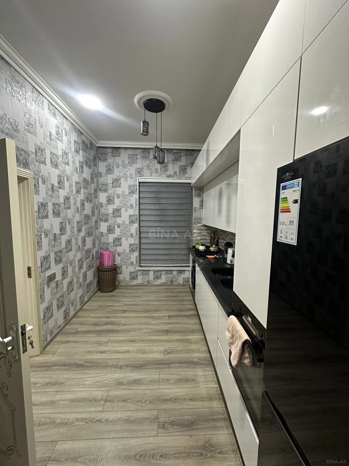 Satılır 7 otaqlı həyət evi 198 m²