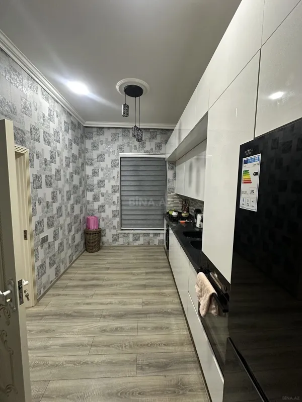 Satılır 7 otaqlı həyət evi 198 m²