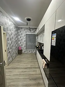Satılır 7 otaqlı həyət evi 198 m²