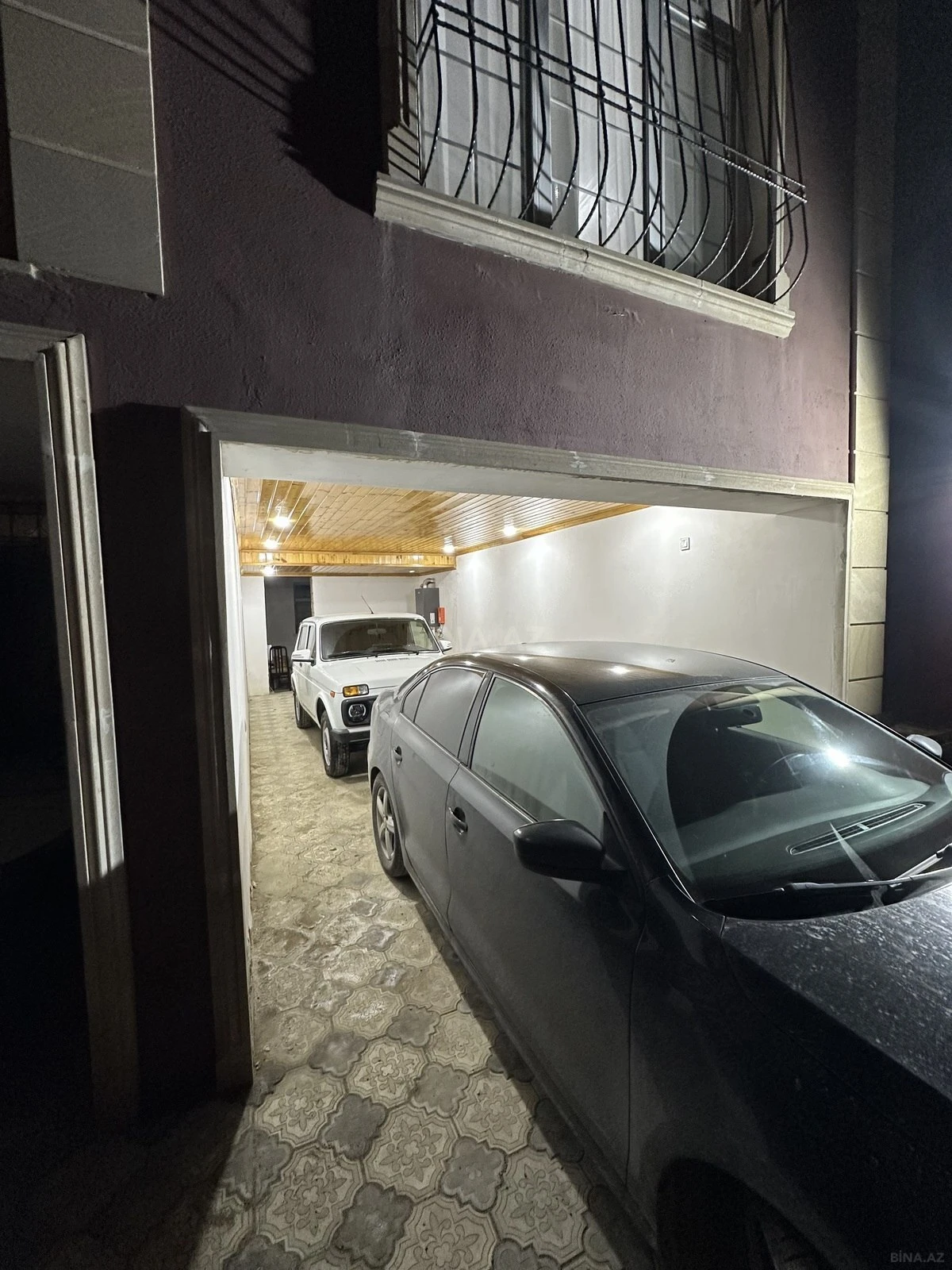Satılır 7 otaqlı həyət evi 198 m²