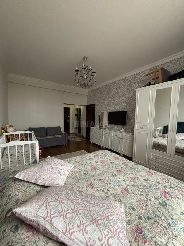 Satılır 1 otaqlı mənzil 45 m²