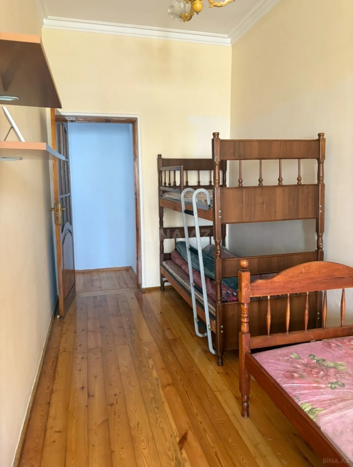 Kirayə verilir 2 otaqlı həyət evi 60 m²