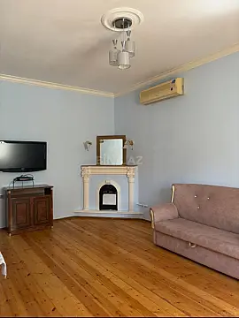 Kirayə verilir 2 otaqlı həyət evi 60 m² — Bakı, Memar Əcəmi yanı 2 otaq 60.00 m²