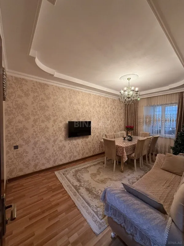 Satılır 4 otaqlı mənzil 100 m²
