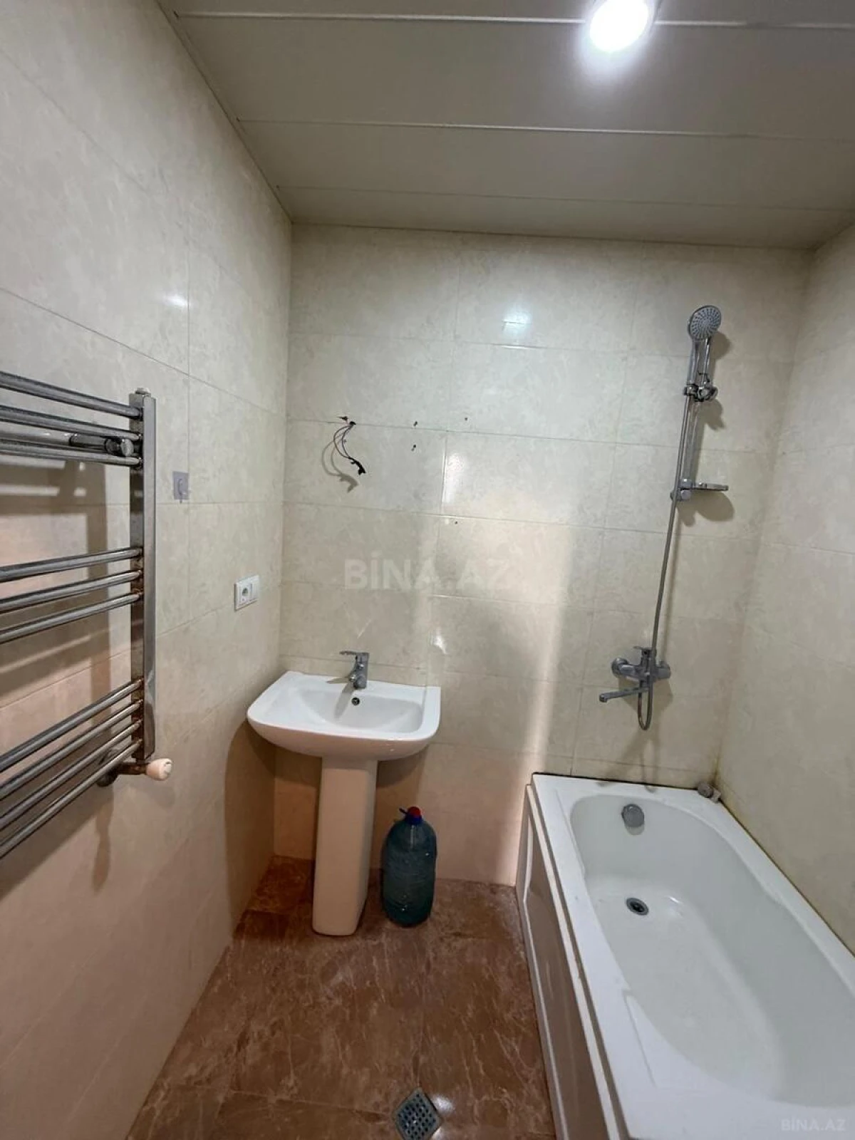 Kirayə verilir 3 otaqlı mənzil 77 m²