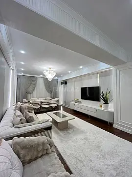 Satılır 4 otaqlı mənzil 200 m²