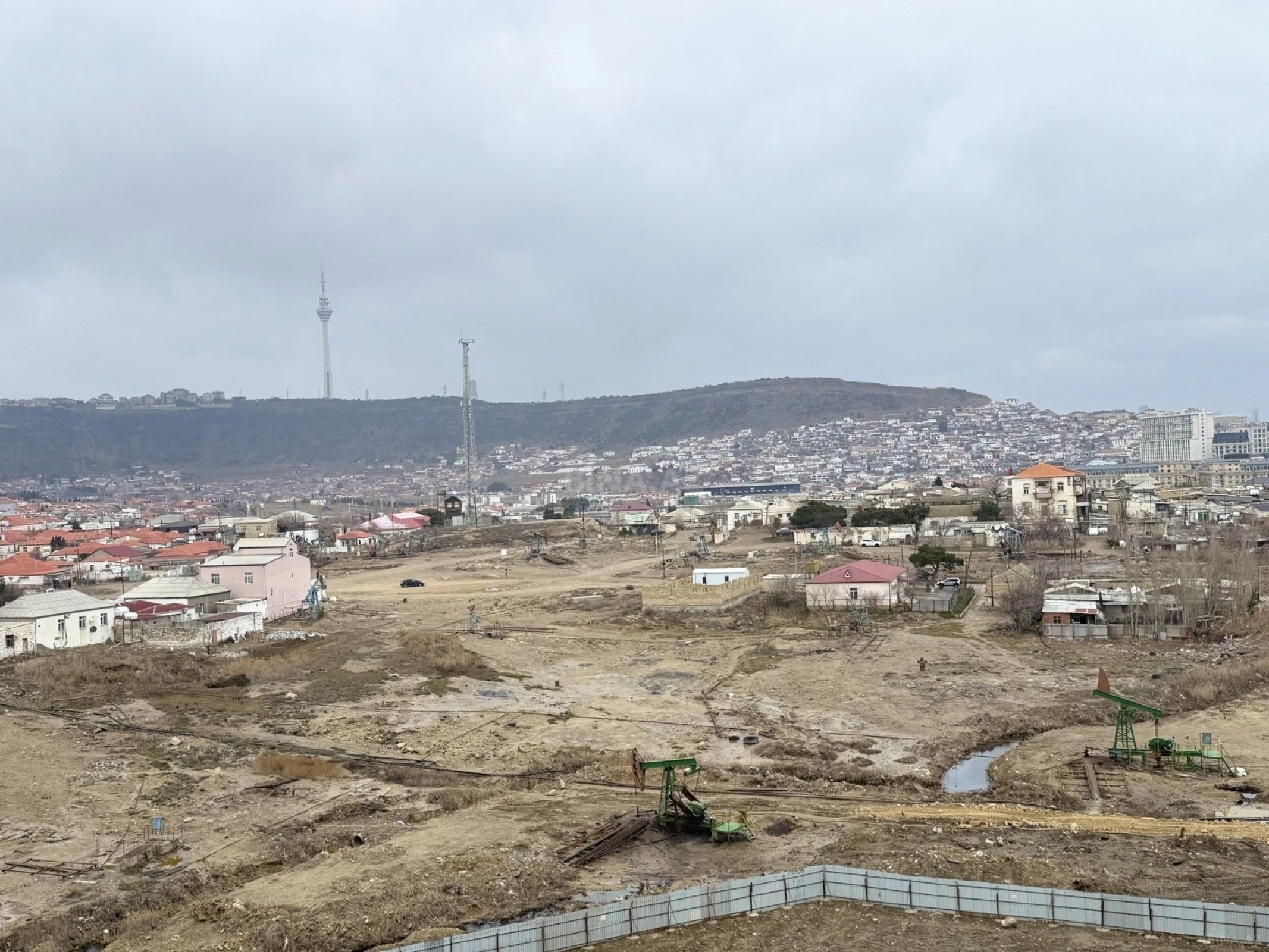 Satılır 3 otaqlı mənzil 113 m²