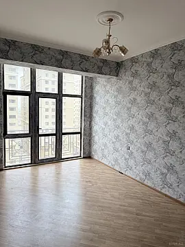Satılır 3 otaqlı mənzil 113 m²