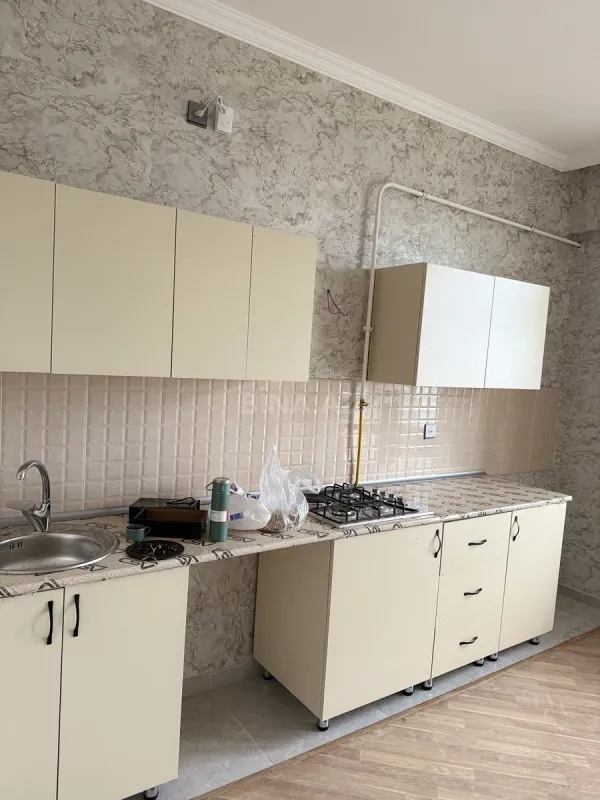 Satılır 3 otaqlı mənzil 113 m²