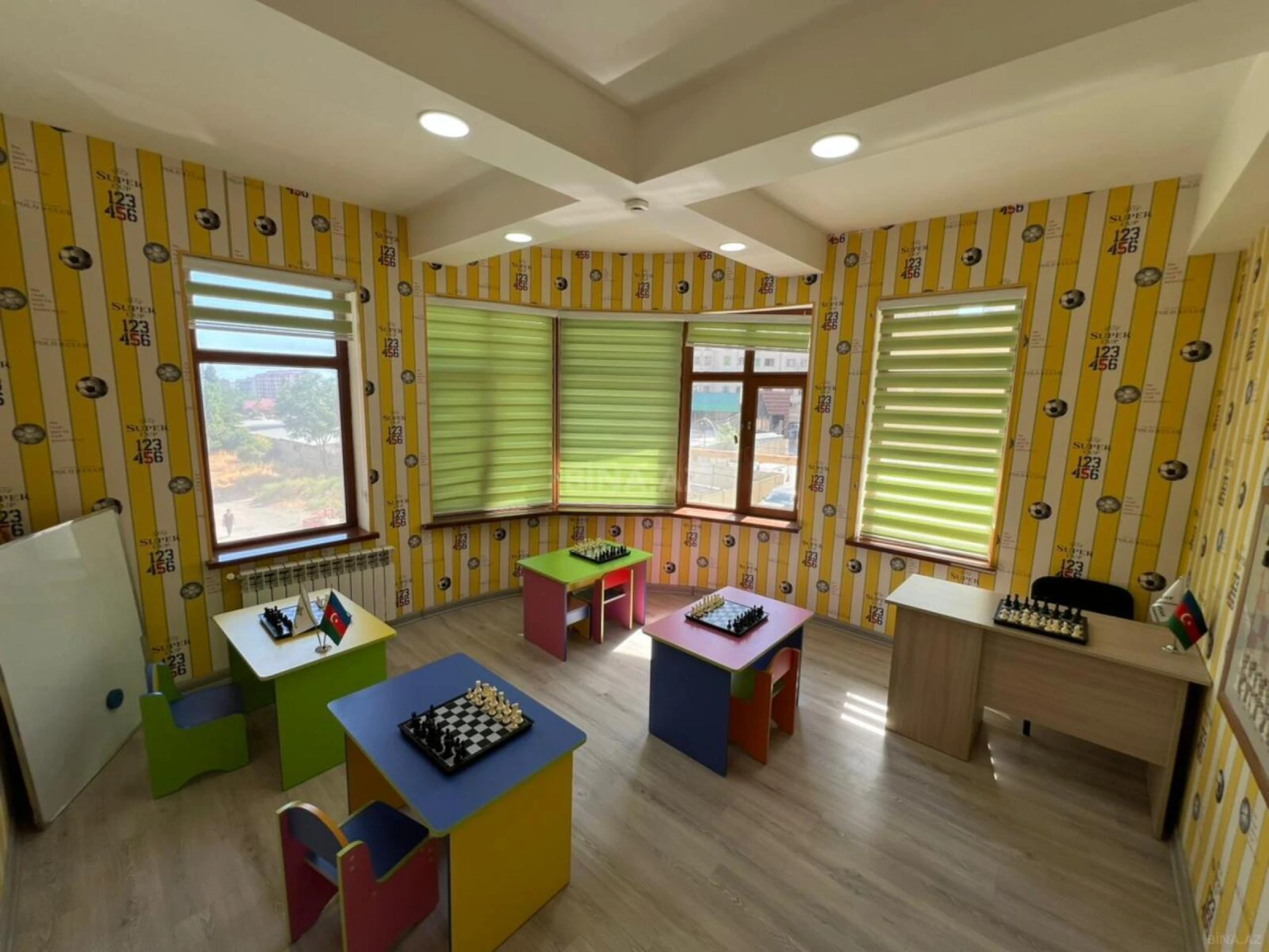 Satılır obyekt 850 m²